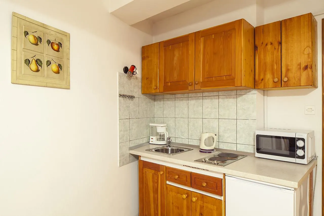 Mon Perin Castrum - Studio Apartment Castel Bale Hırvatistan